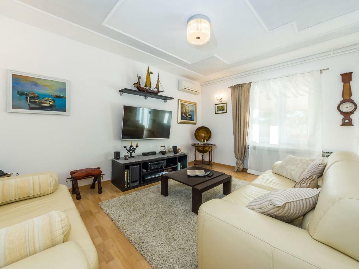Navis Luxury Villa 沃迪切 外观 照片