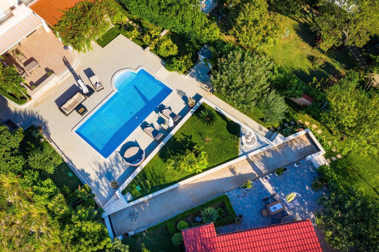 Navis Luxury Villa 沃迪切 外观 照片