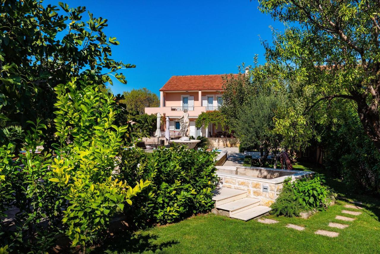 Navis Luxury Villa 沃迪切 外观 照片